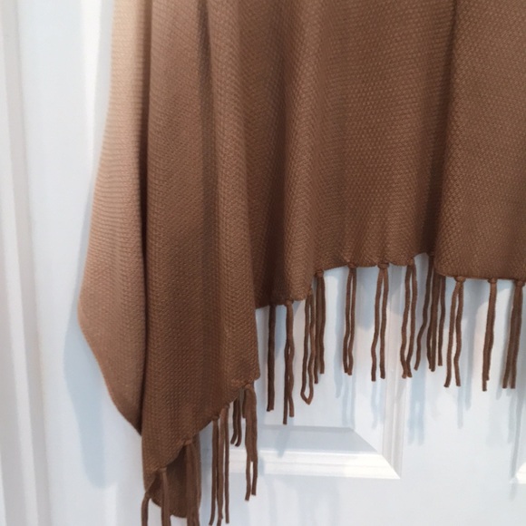 Chico’s Ombré Poncho - Picture 4 of 7